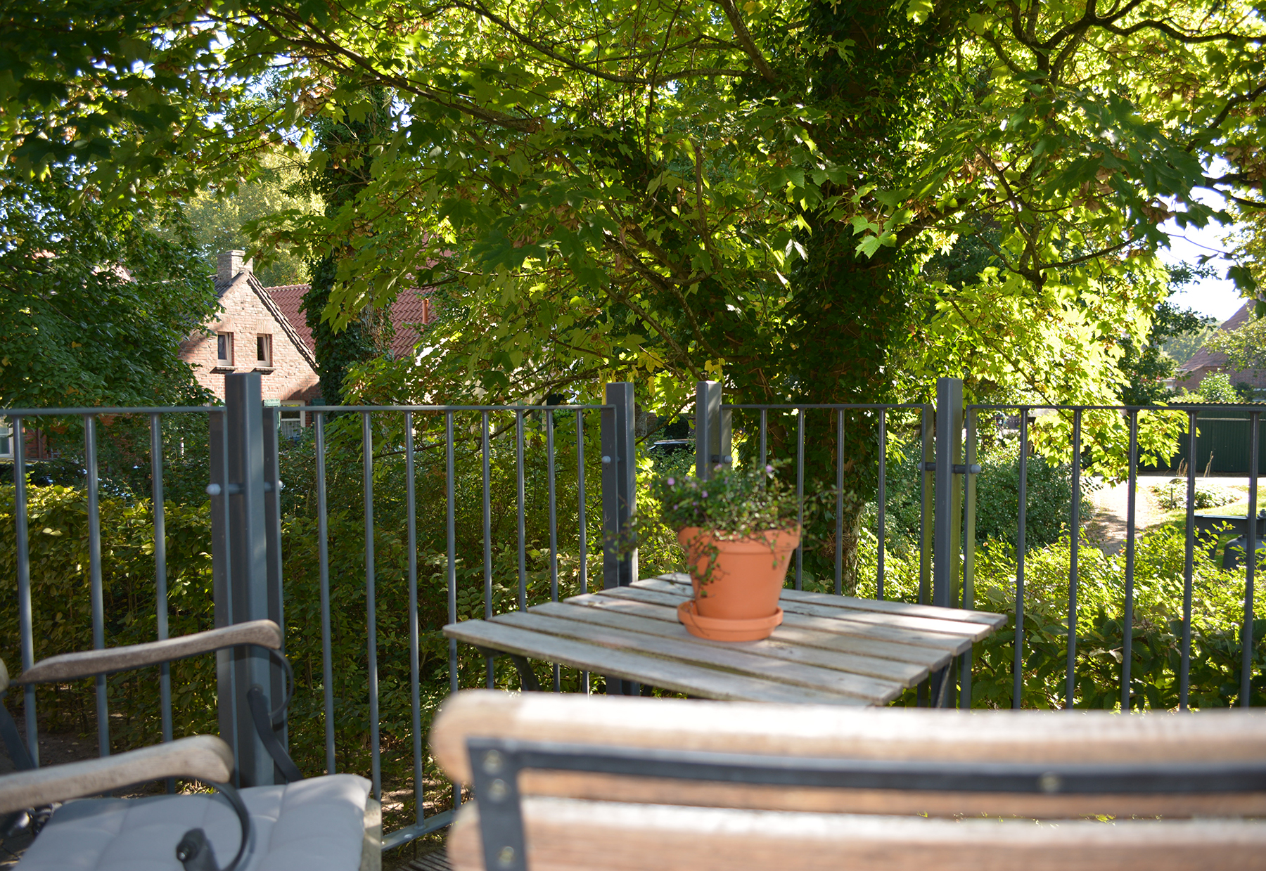 Appartement<br> mit Terrasse & Parkblick | Hotel Leegerpark Greetsiel